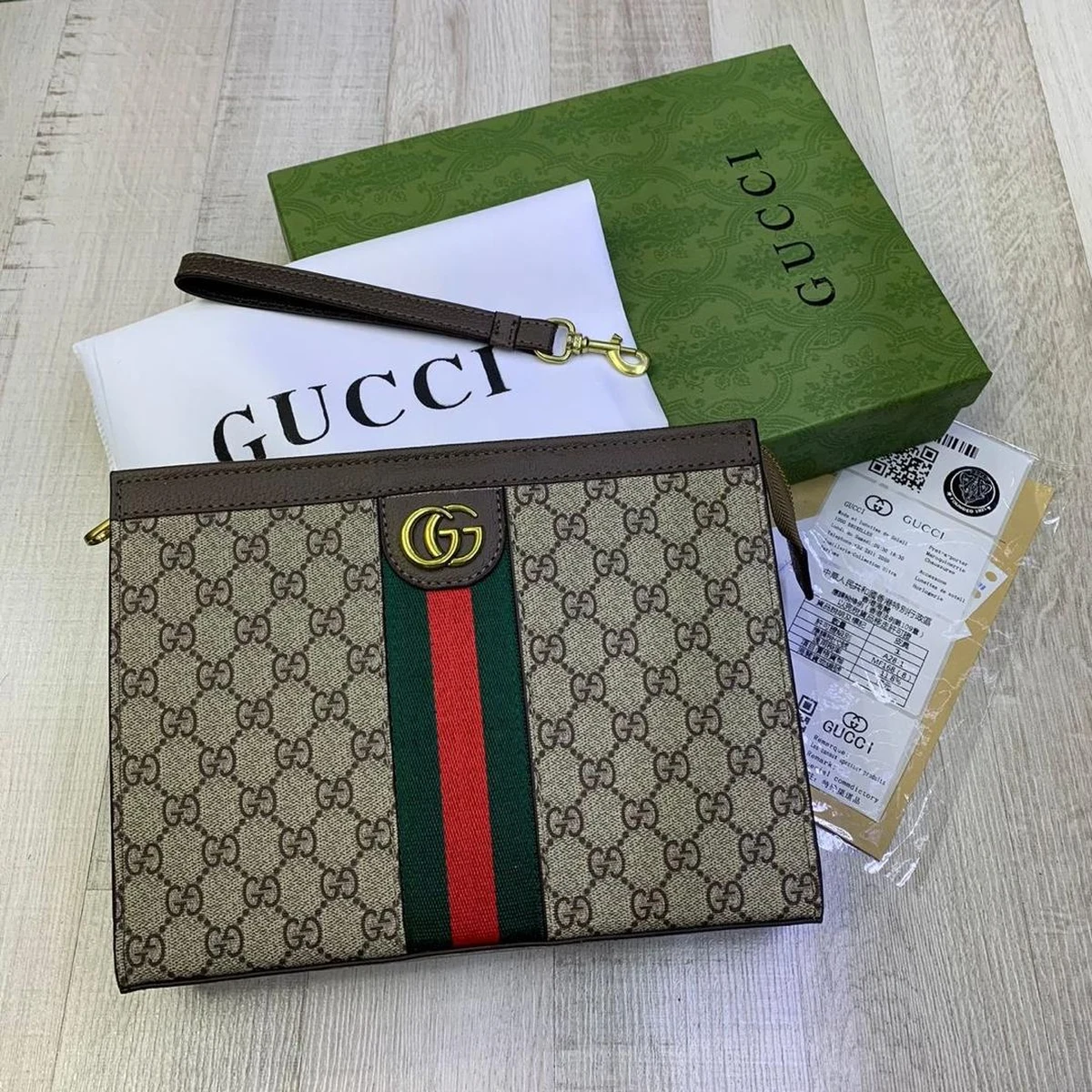 Pochette Gucci Ophidia GG Supreme avec bande Web et dragonne