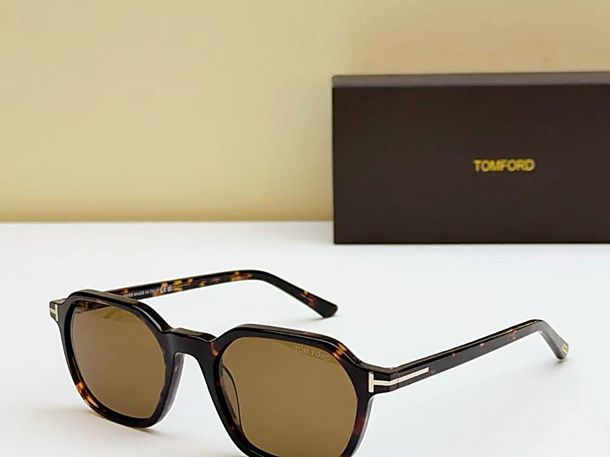 Lunettes de soleil TOM FORD monture écaille à verres marron avec écrin